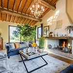 Villa Il Conte, Traditional Tuscany 3 Bedrooms Luxury With Private Pool And In *