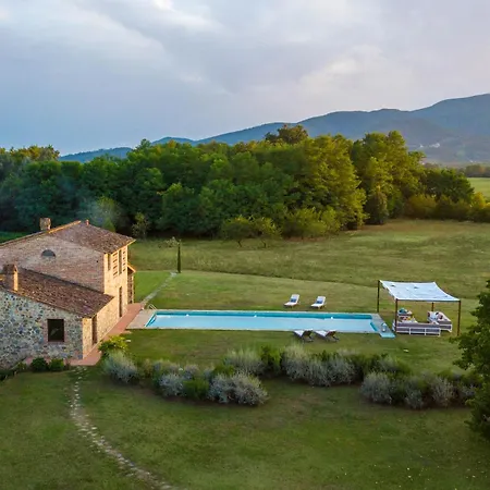 Villa Il Conte: Luxury Tuscan With Pool And Orentano