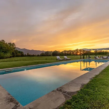 Il Conte: Luxury Tuscan With Pool And Orentano