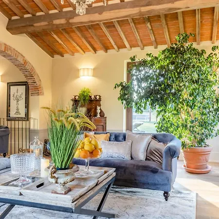 Il Conte: Luxury Tuscan With Pool And Villa