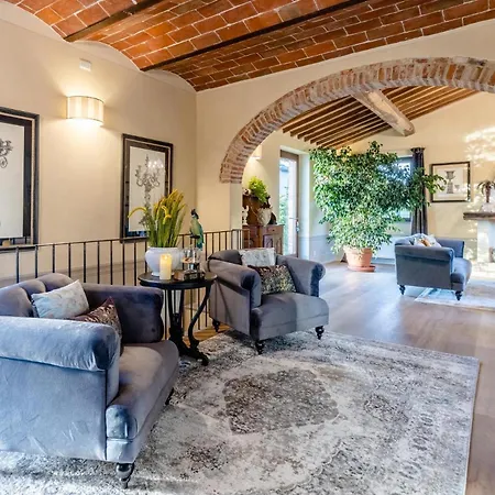 Il Conte: Luxury Tuscan With Pool And