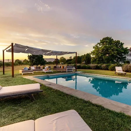 Il Conte: Luxury Tuscan With Pool And Villa Orentano